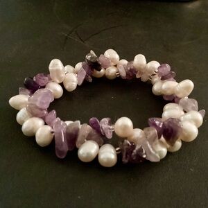 Amethyst & Pearls Elastic Bracelet Purple